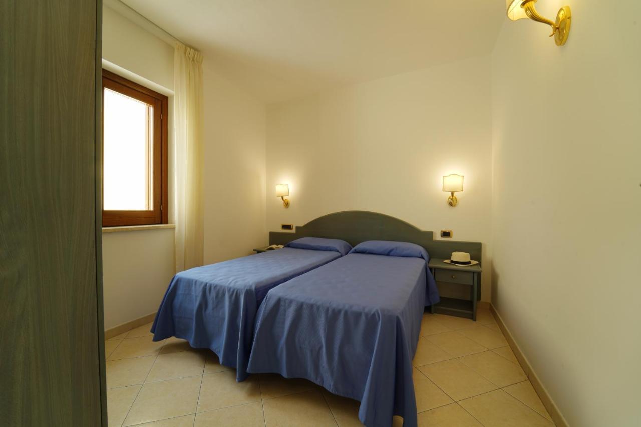 Scoglio Del Leone Hotel
