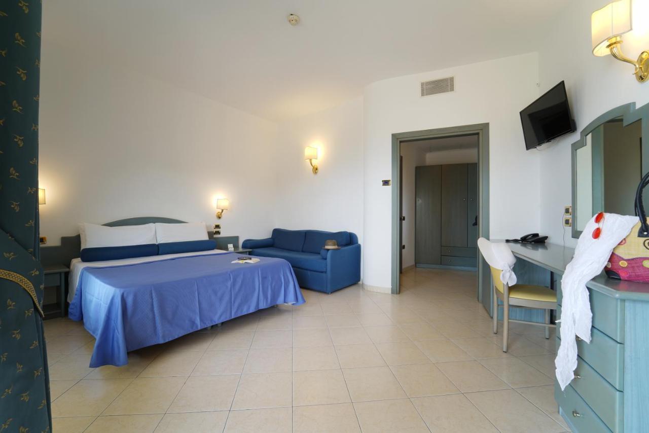 Scoglio Del Leone Hotel 4*
