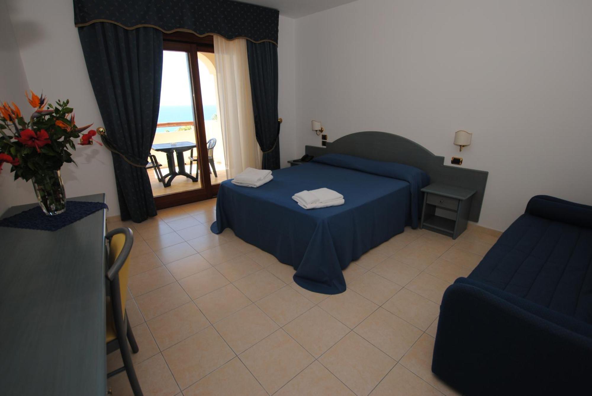 Hotel Scoglio Del Leone 4*