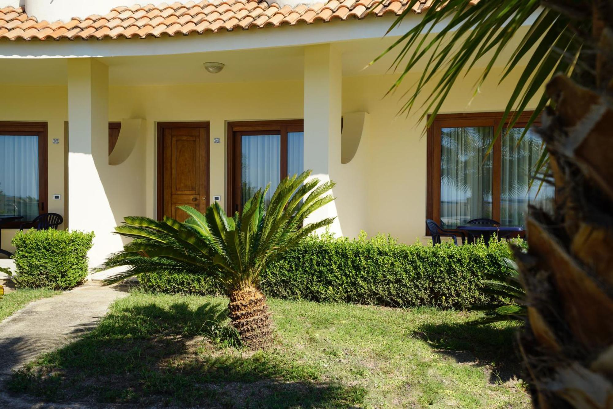 Hotel Scoglio Del Leone 4*